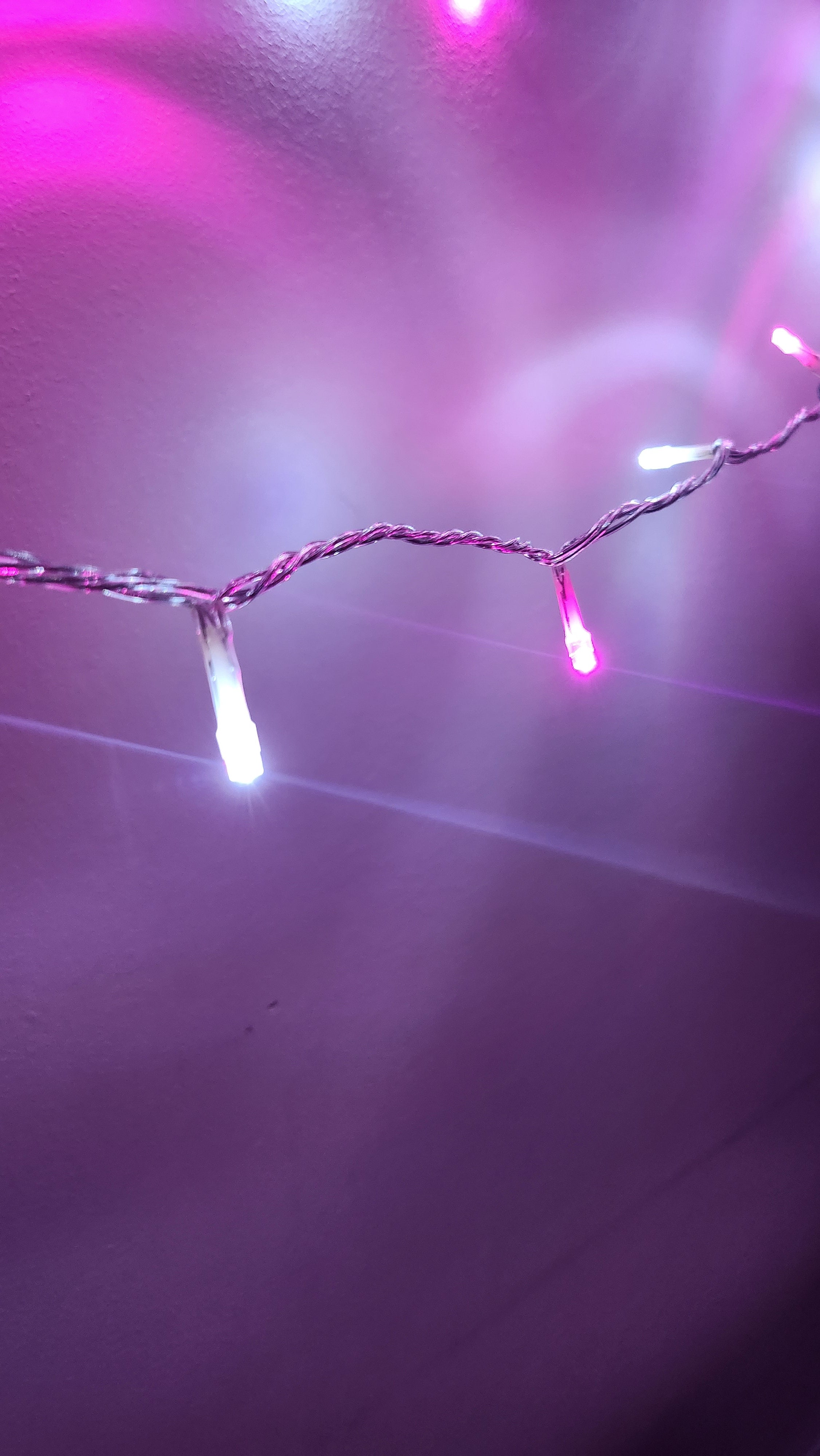 SG Safety Mark – 31V 10M 100 LED Fairy String Light, White & Pink, 8 Modes